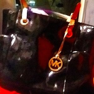 Good condition matching clutch